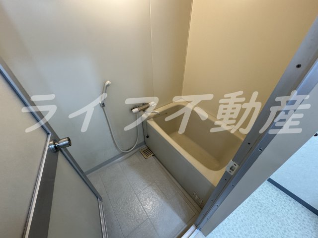 バス・シャワールーム　お風呂です