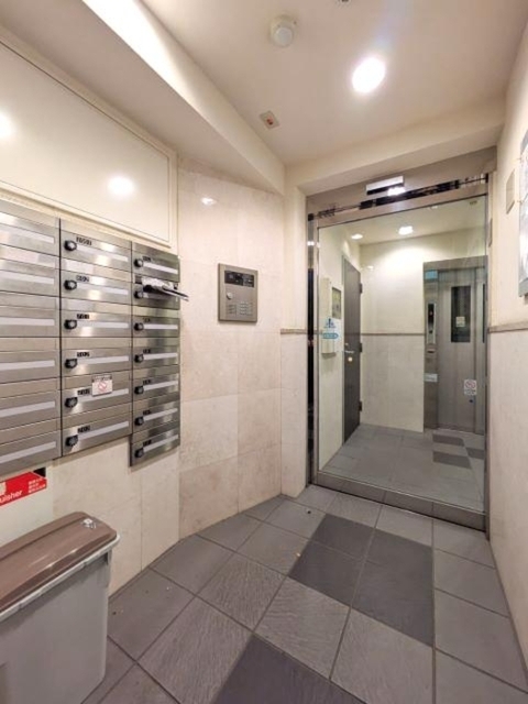 エントランス　エントランス