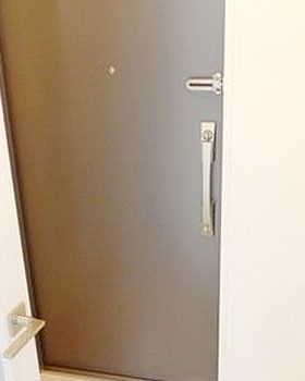 玄関　落ち着いた玄関です