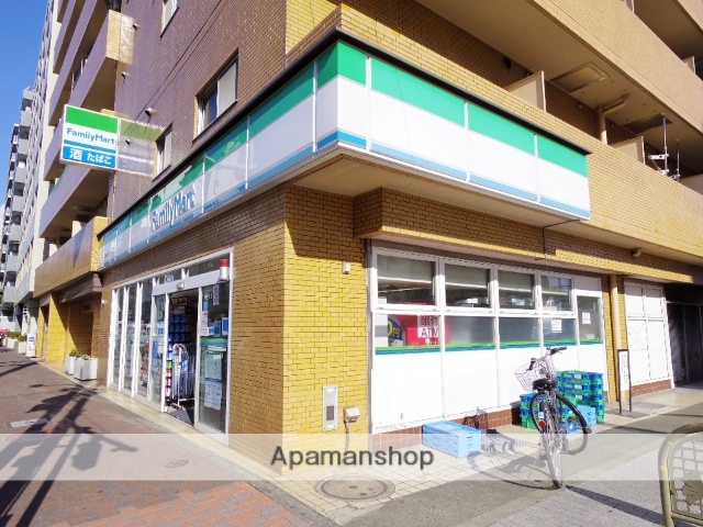 コンビニ　ファミリーマート（コンビニ）まで125m
