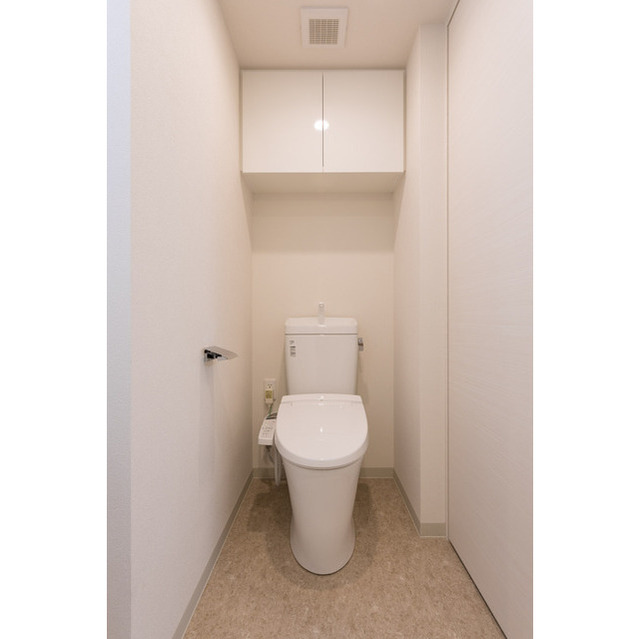 トイレ　※同タイプ　１１０１号室の写真となります