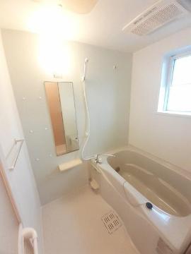 バス・シャワールーム　バス（イメージ）