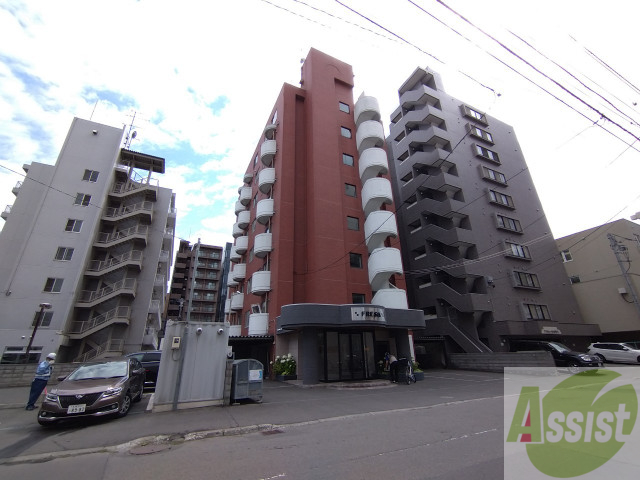 建物外観　札幌市北区北２１条西「ＦＲＥＳＡ」