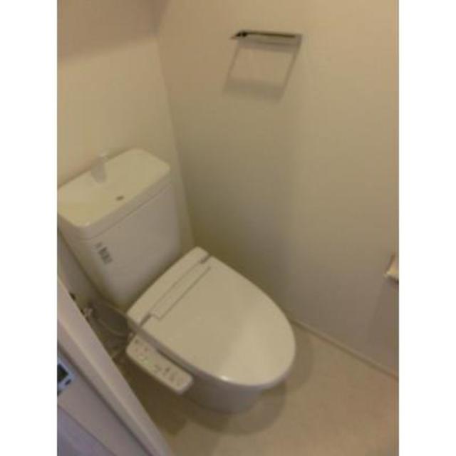 トイレ　※写真は同タイプ住戸です。