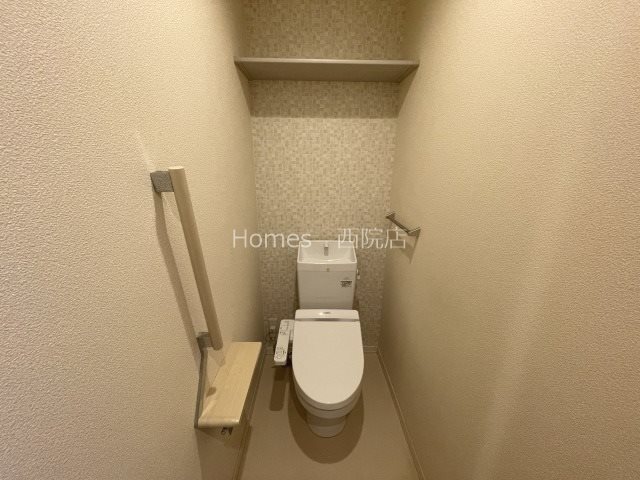 トイレ　別タイプのお部屋です