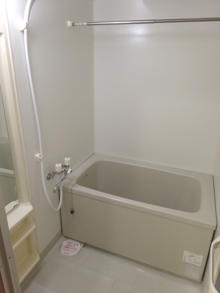 バス・シャワールーム　追焚・浴室乾燥機能付き浴槽