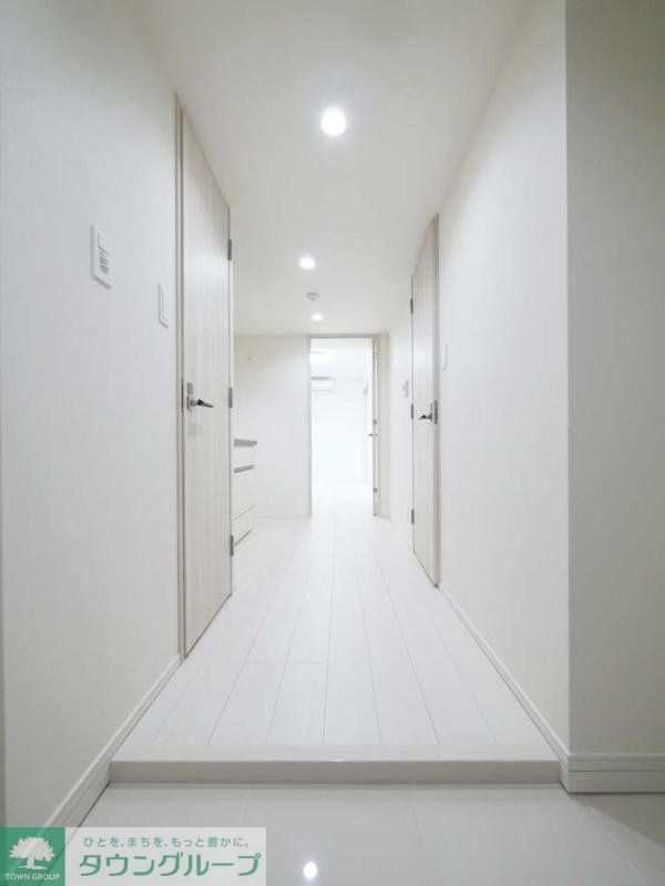 玄関　お部屋探しは株式会社　タウンハウジング　までお気軽にお問合…