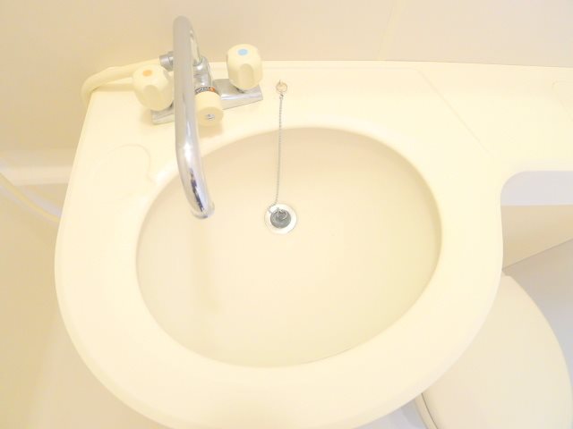 洗面設備　浴室内に洗面台
