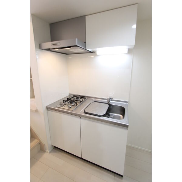 キッチン　同タイプのお部屋の室内写真となります。