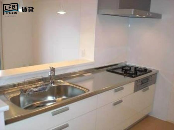 キッチン　※反転間取りのお部屋の写真です