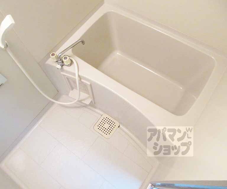 バス・シャワールーム　ゆったりっとしたお部屋です・