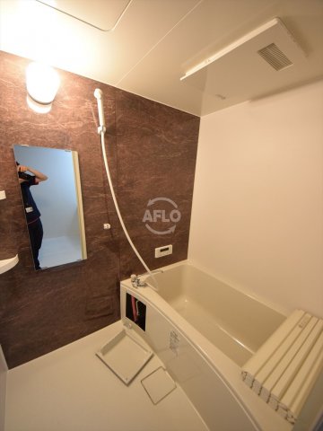 バス・シャワールーム　モデラート上町　浴室