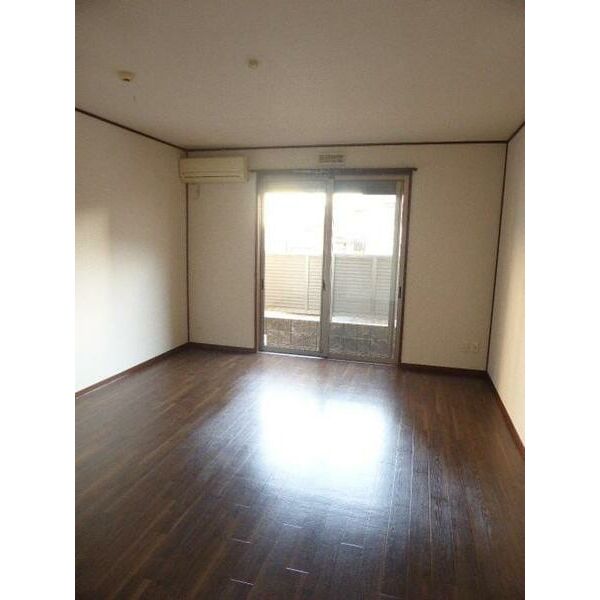 居室・リビング　※別室の参考写真の為、現況優先です。