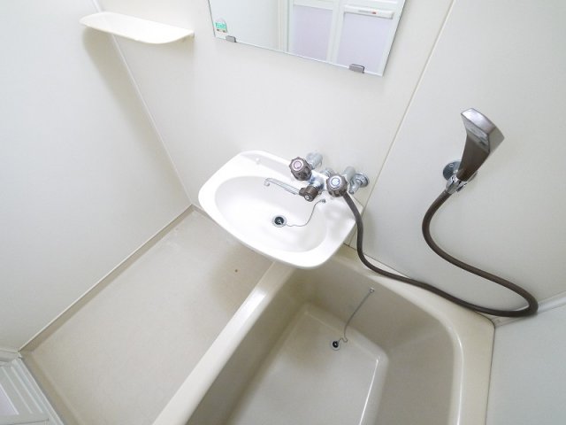 バス・シャワールーム　日々の暮らしに欠かせないお風呂です