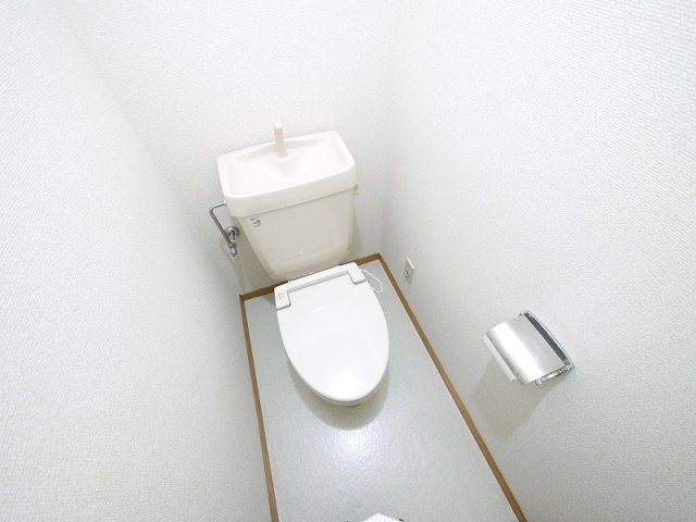 トイレ　シンプルで使いやすいトイレです