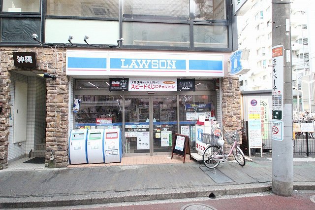 コンビニ　セブンイレブン（コンビニ）まで282m