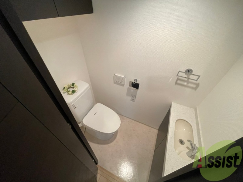 トイレ　ウォシュレット機能がついたトイレ。安心して使用できますね。