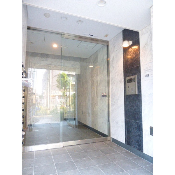 エントランス　オートロック対応