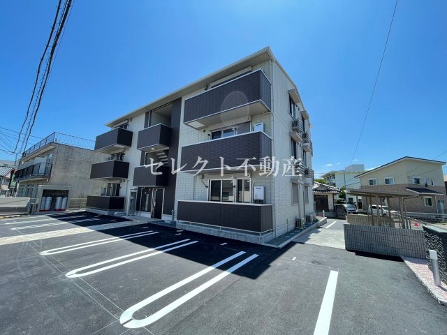 建物外観　【ベル・スリジエ】外観