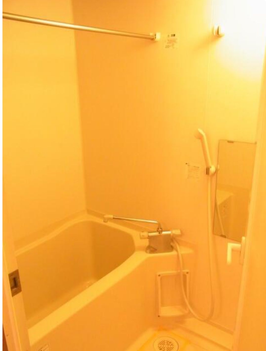 バス・シャワールーム　バストイレ別（同一仕様写真）