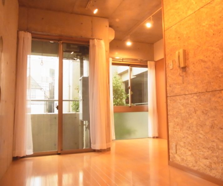 居室・リビング　居室（同一仕様写真）