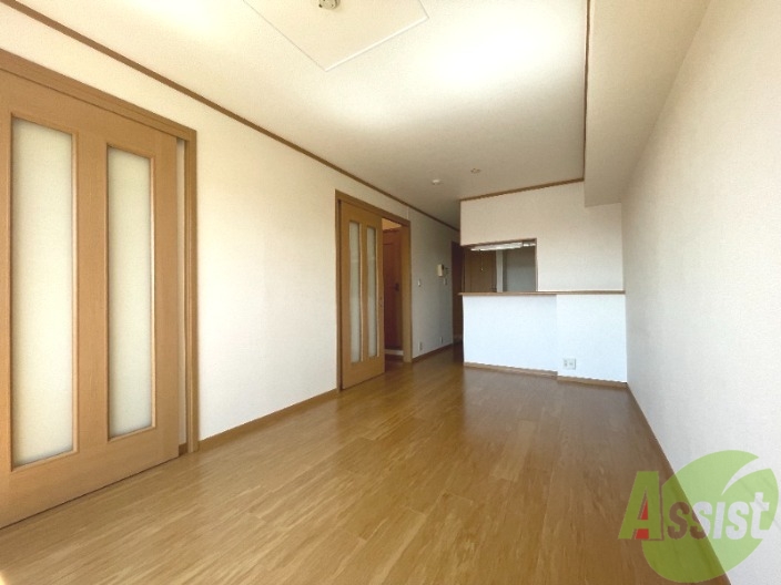 居室・リビング　１２帖のリビングはこんな感じです。カウンターキッチンが素敵！