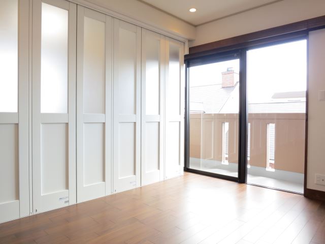 居室・リビング　お部屋を仕切ることも出来ますよ。