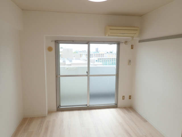 居室・リビング　他号室のためイメージ写真となります