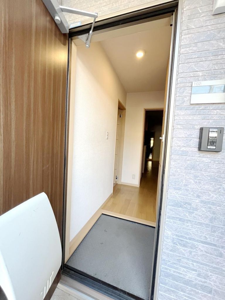 玄関　★お問い合わせはタウンハウジングまで★