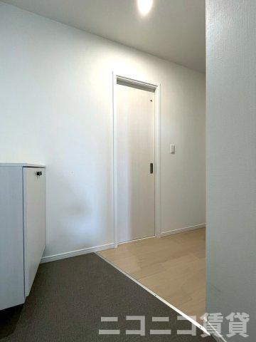 玄関　別号室イメージの為、現状を優先致します。