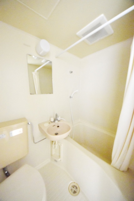 バス・シャワールーム　～一日の疲れを癒しましょうっ～