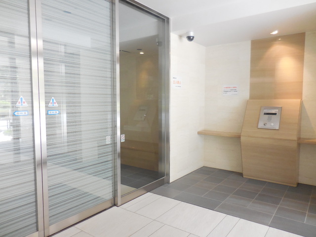 エントランス　エントランス2016/6撮影