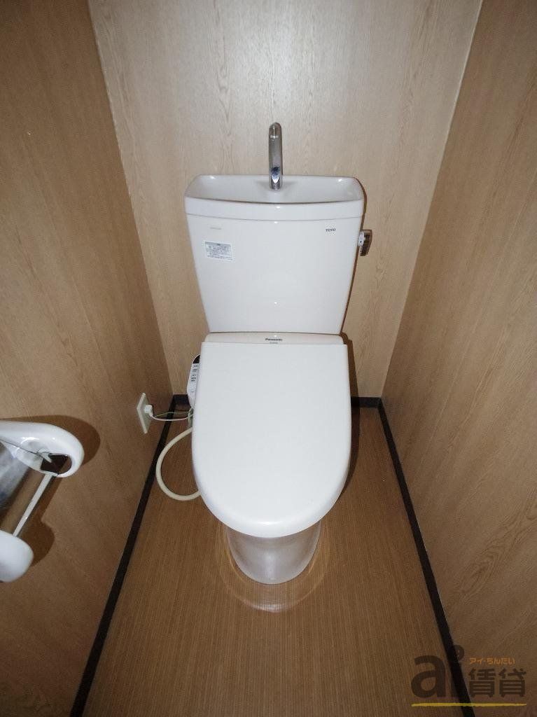 トイレ　※別号室写真です