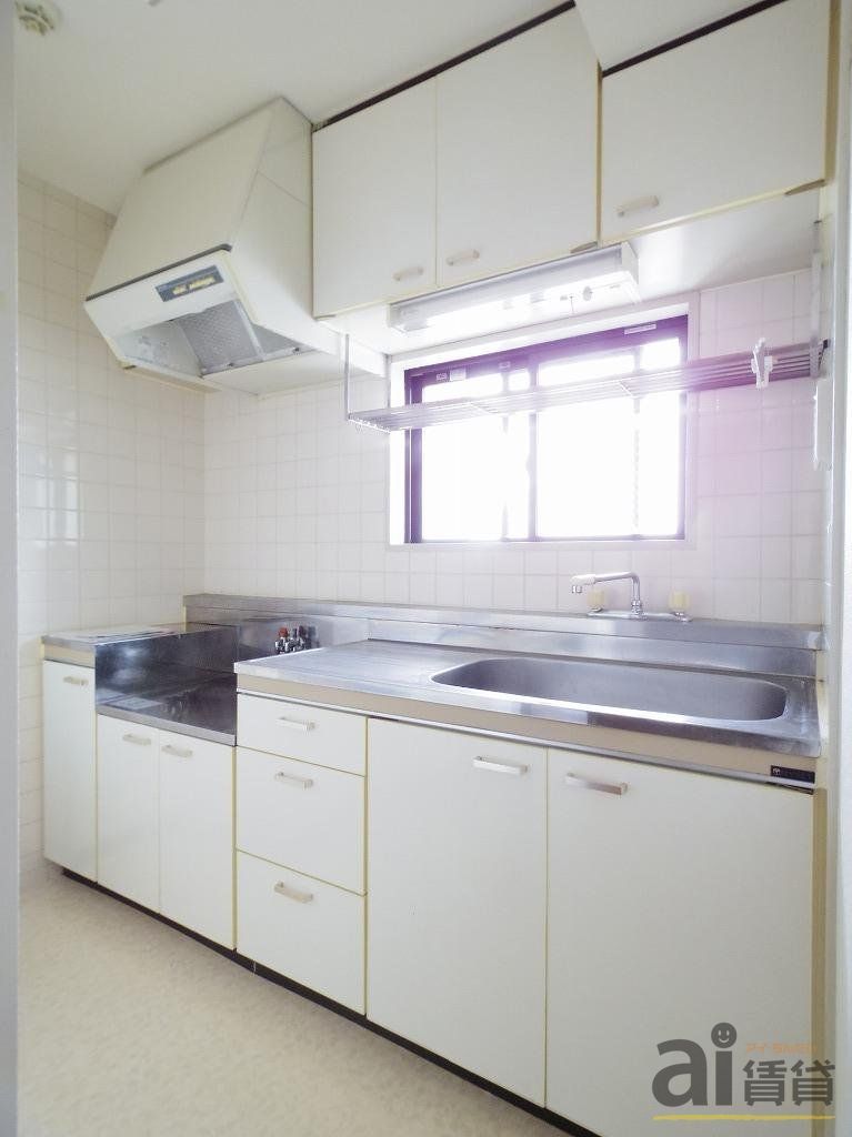 キッチン　※別号室写真です