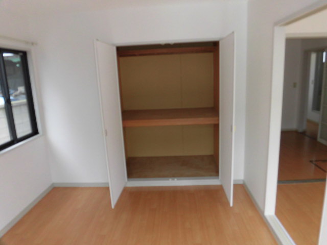 収納　奥行ある収納