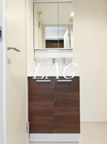 洗面設備　独立洗面台です。