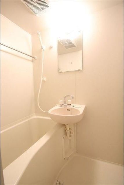 バス・シャワールーム　■浴室暖房乾燥機能付きバス♪