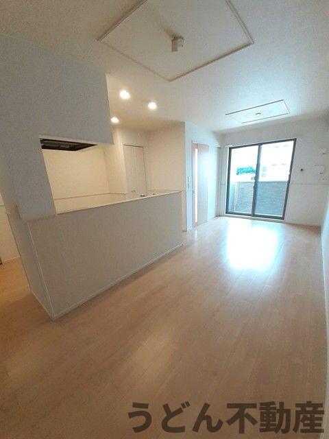 居室・リビング　うどん県のお部屋探しはうどん不動産へ うどんちゃんとLINE