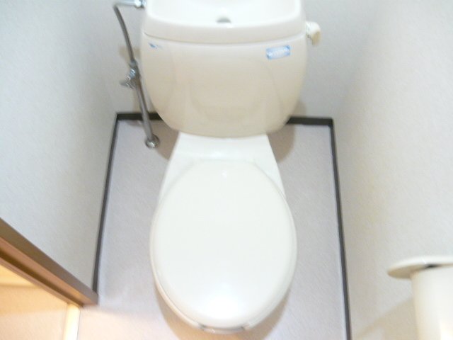 トイレ　トイレもきれいです