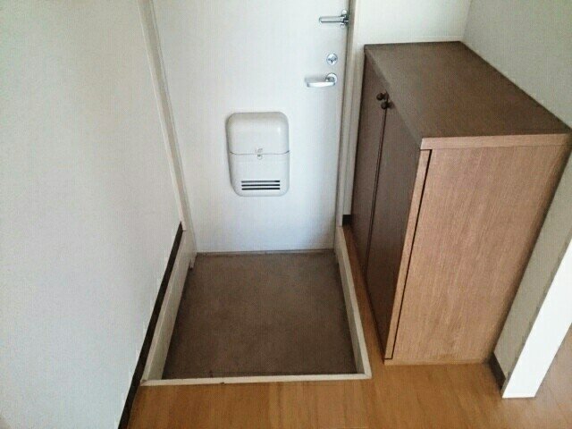 玄関　落ち着いた玄関です