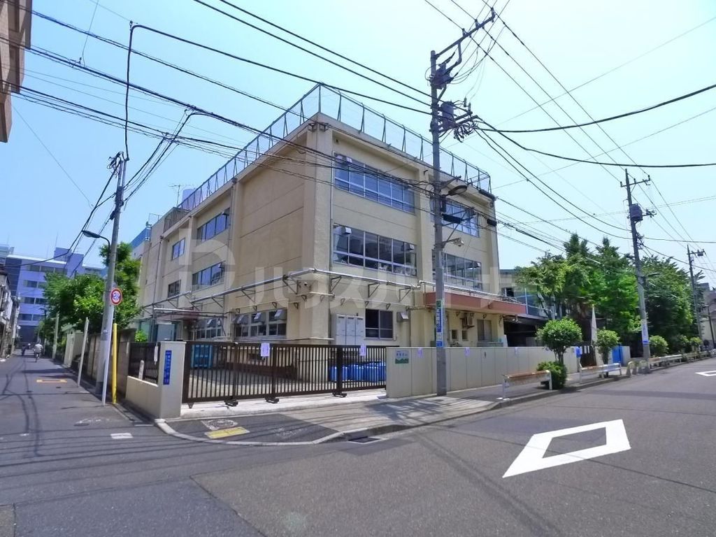 小学校　墨田区立横川小学校（小学校）まで470m