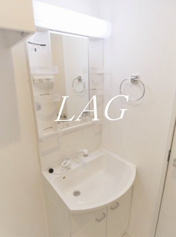 洗面設備　独立洗面台です。