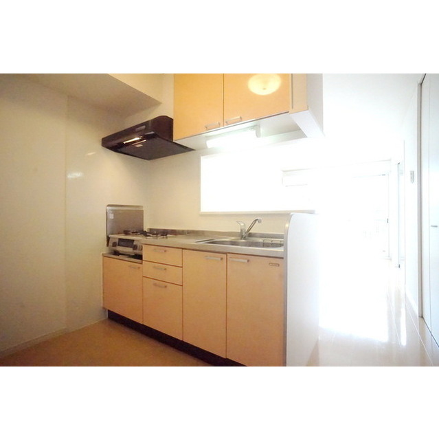 キッチン　対面キッチンでお部屋が見渡せます