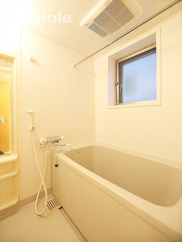 バス・シャワールーム　バスルーム