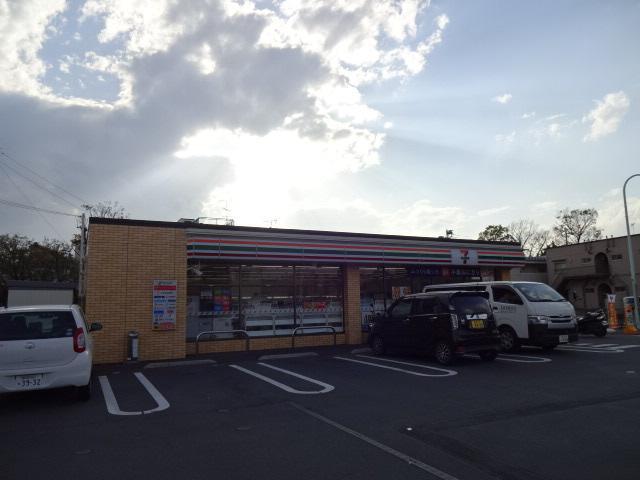その他　セブンイレブン足立神明１丁目店（その他）まで284m