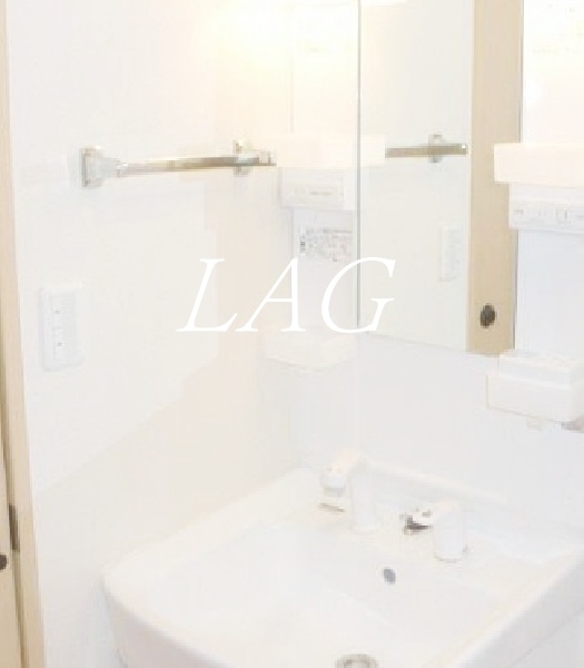 洗面設備　独立洗面台です。