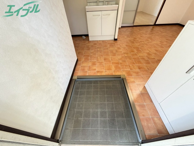 玄関　玄関同型別部屋のお写真です