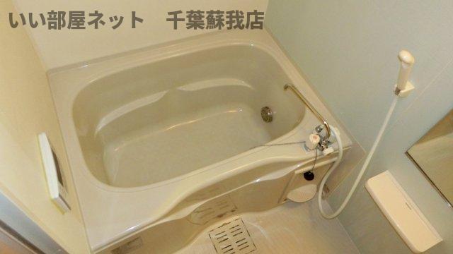 バス・シャワールーム　ゆったり過ごせるお風呂です
