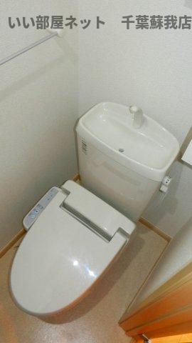 トイレ　清潔感のあるトイレです