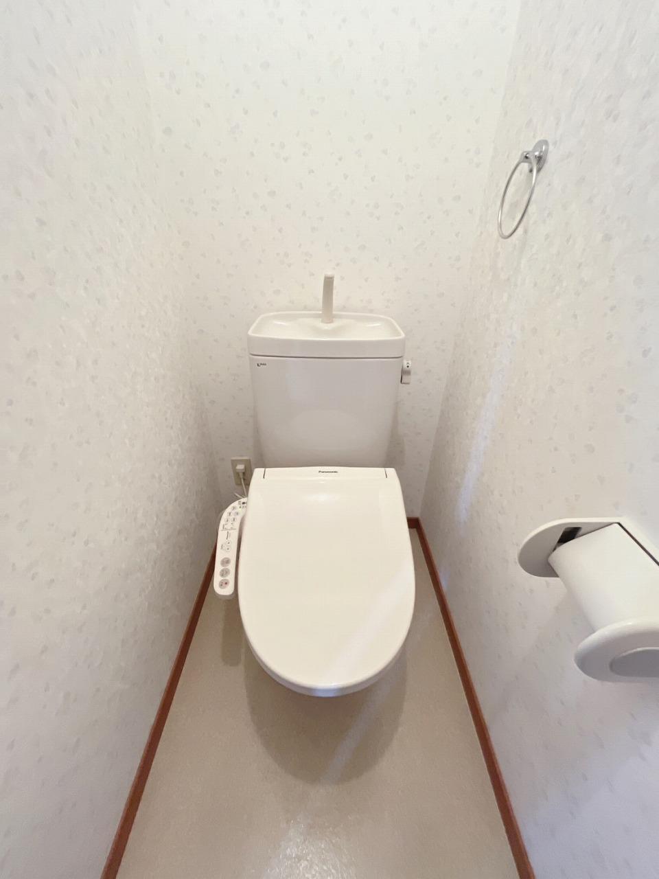 トイレ　ウォシュレット完備！